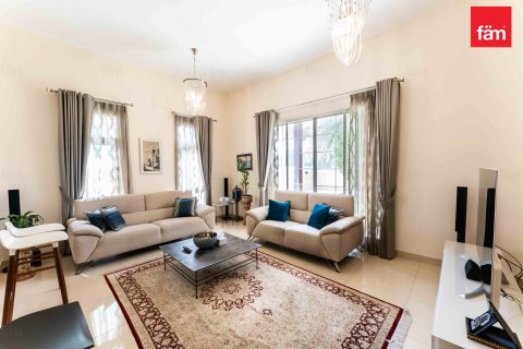 Vila v Dubai, SAE 5 ložnice, 755.9 m² Č.: 635853 - fotografie 2