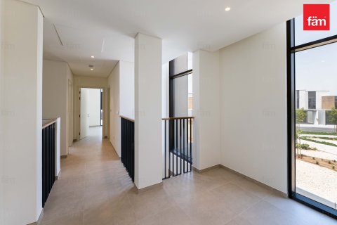 Řadový dům v Dubai, SAE 4 ložnice, 270.5 m² Č.: 635851 - fotografie 2