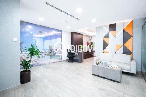 Oficiu de închiriat în Business Bay, Dubai, EAU 179.77 mp.  №735838 - poză 4