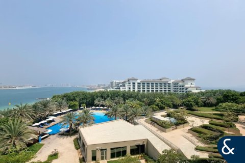 Müüa korter asukohaga Palm Jumeirah, Dubai, AÜE: 2 magamistoaga, 216 m² Nr 671145 - pilt 2