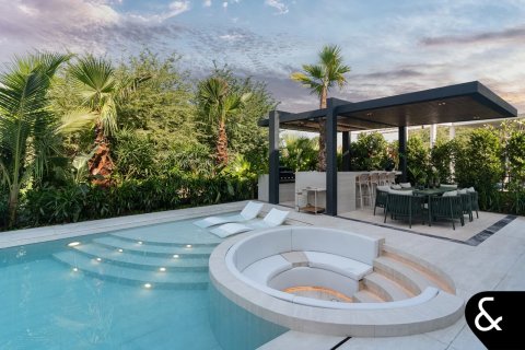 Vila u Jumeirah Islands, Dubai, UAE 5 spavaćih soba, 548 m2 Br. 671143 - fotografija 22