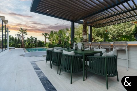 Vila u Jumeirah Islands, Dubai, UAE 5 spavaćih soba, 548 m2 Br. 671143 - fotografija 25