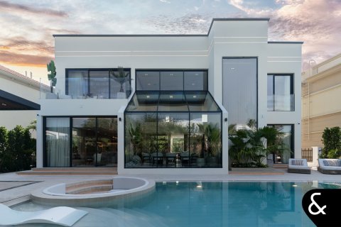 Vila u Jumeirah Islands, Dubai, UAE 5 spavaćih soba, 548 m2 Br. 671143 - fotografija 2