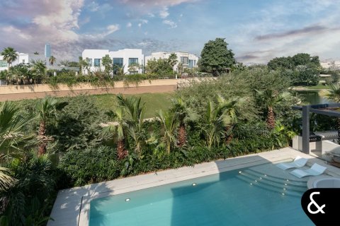 Vila u Jumeirah Islands, Dubai, UAE 5 spavaćih soba, 548 m2 Br. 671143 - fotografija 21