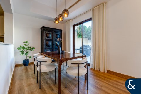 וילה למכירה ב Reem, Dubai, איחוד האמירויות  3 חדרי שינה, 218 מ"ר, מספר 671147 - תמונה 3