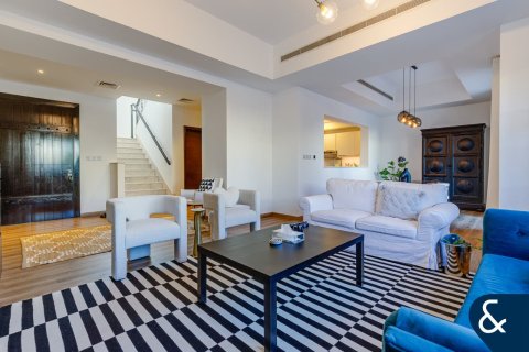 וילה למכירה ב Reem, Dubai, איחוד האמירויות  3 חדרי שינה, 218 מ"ר, מספר 671147 - תמונה 7