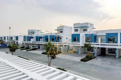 Damac Lagoons, Dubai, संयुक्त अरब अमीरात में विला, 4 बेडरूम, 144 वर्ग मीटर, संख्या 695360