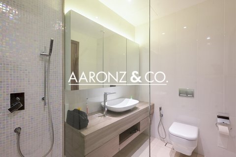 Apartament në Mohammed Bin Rashid City, Dubai, Emiratet e Bashkuara Arabe 2 dhoma gjumi, 135 m2. № 695364 - Foto 10