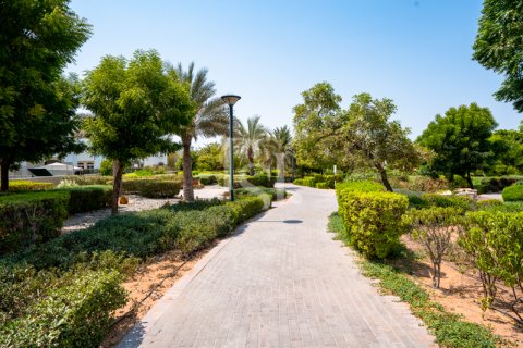 Huoneisto Al Ghadeer, Abu Dhabi, Arabiemiraatit 1 makuuhuone, 63 m2 № 731808 - kuva 3