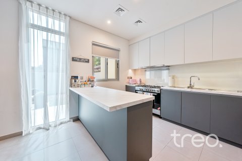 Casa urbana para venda em Arabian Ranches 2, Dubai, EAU 3 quartos, 205.87 m2 № 758824 - foto 13