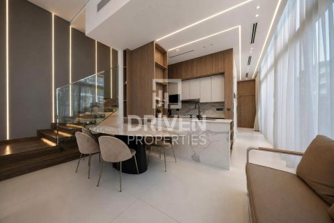 Üürile anda villa asukohaga Jumeirah Village Circle, Dubai, AÜE: 4 magamistoaga, 247.49 m² Nr 757045 - pilt 2