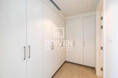 Huvila Dubai South (Dubai World Central), Dubai, Arabiemiraatit 4 makuuhuonetta, 585.75 m2 № 757040 - kuva 11