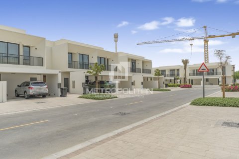 Townhouse til leje i Town Square, Dubai, UAE 3 soveværelser, 190 kvm № 663977 - foto 4