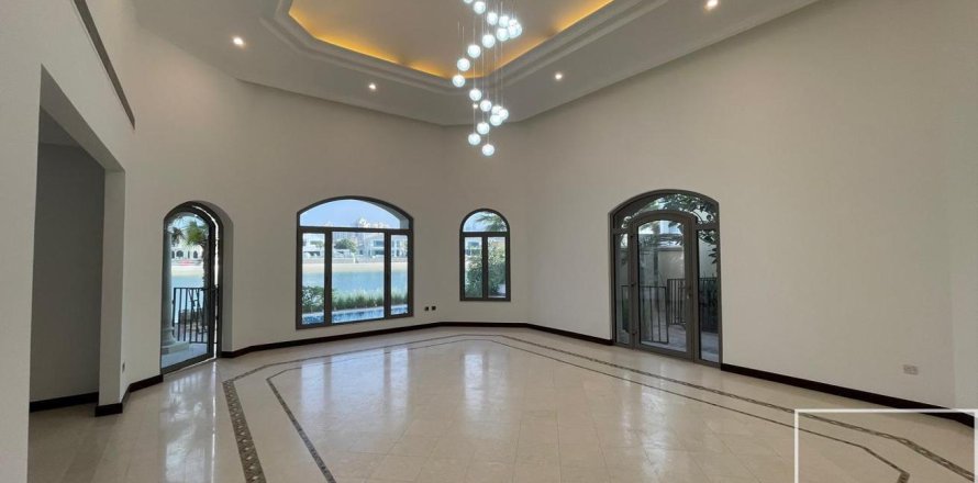 Huvila Palm Jumeirah, Dubai, Arabiemiraatit 4 makuuhuonetta, 623 m2 № 681084