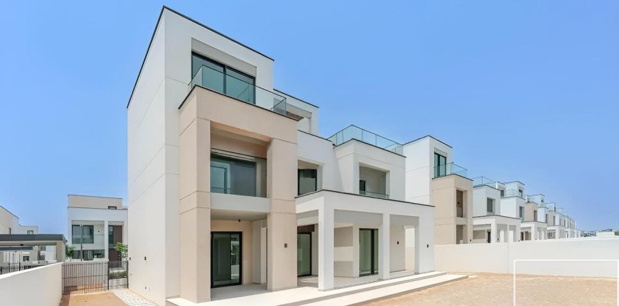 Huvila Arabian Ranches 3, Dubai, Arabiemiraatit 5 makuuhuonetta, 616 m2 № 681080