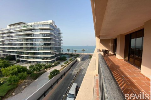 Palm Jumeirah, Dubai, UAE의 임대용 아파트 침실 2개, 169.36제곱미터 번호 764782 - 사진 2