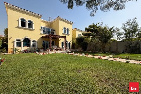 Vila v Jumeirah Park, Dubai, SAE 3 spálne, 680 m2 č. 682293 - Fotografia 8