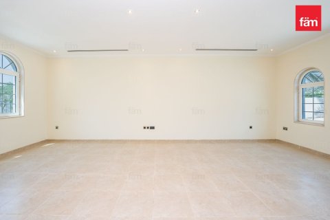 Villa in Dubai, UAE 3 bedrooms, 680 sq.m. № 682293 - photo 5