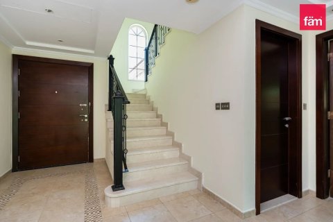 Vila v Jumeirah Park, Dubai, SAE 3 spálne, 680 m2 č. 682293 - Fotografia 9