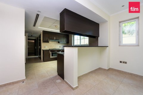 Vila v Jumeirah Park, Dubai, SAE 3 spálne, 680 m2 č. 682293 - Fotografia 4