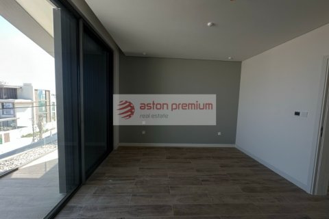 Villa itt: Nadd Al Sheba, Dubai, EAE, 5 hálószoba, 603 m², azonosító: 700373 - fénykép 2