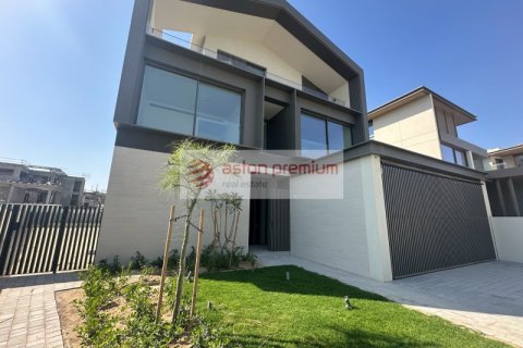 Villa i Nadd Al Sheba, Dubai, UAE 5 sovrum, 603 kvm Nr. 700373