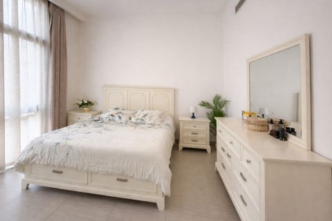 Apartmen di Town Square, Dubai, UAE 2 bilik tidur, 95 meter persegi № 700375 - foto 4