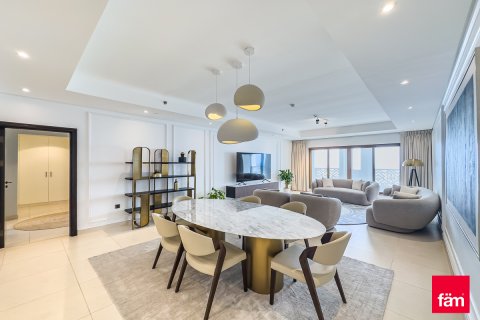 Wohnung zur Miete in Palm Jumeirah, Dubai, VAE 3 Schlafzimmer, 216.3 m2 Nr. 699054 - Foto 2