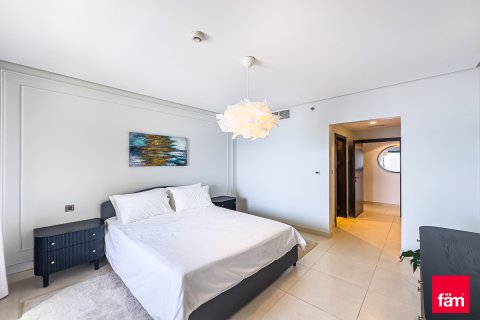 Apartment in Palm Jumeirah, Dubai, UAE 3 bedrooms, 216.3 sq.m. № 699054 - photo 10