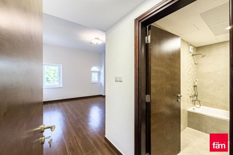 Apartment in Dubai, UAE 3 bedrooms, 241.6 sq.m. № 633645 - photo 21