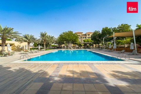 Apartment in Dubai, UAE 3 bedrooms, 241.6 sq.m. № 633645 - photo 10