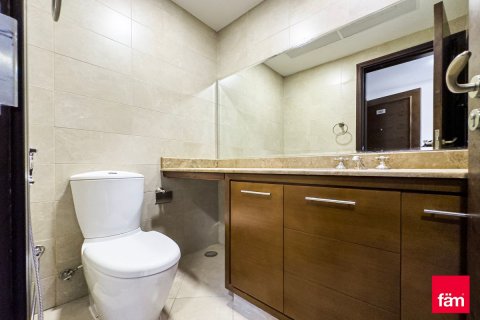 Apartment in Dubai, UAE 3 bedrooms, 241.6 sq.m. № 633645 - photo 29