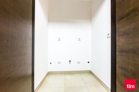 Apartment in Dubai, UAE 3 bedrooms, 241.6 sq.m. № 633645 - photo 13