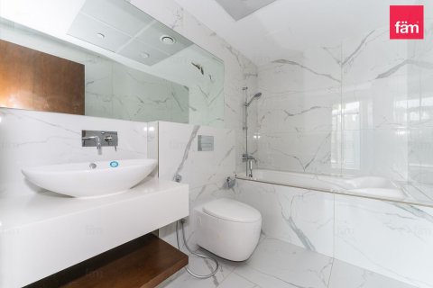 Apartment in Dubai, UAE 2 bedrooms, 130.5 sq.m. № 760106 - photo 19