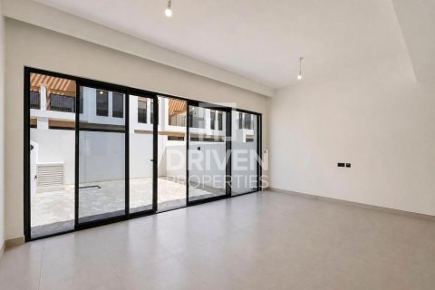 Townhouse i Damac Lagoons, Dubai, UAE 3 soveværelser, 144 kvm № 768121