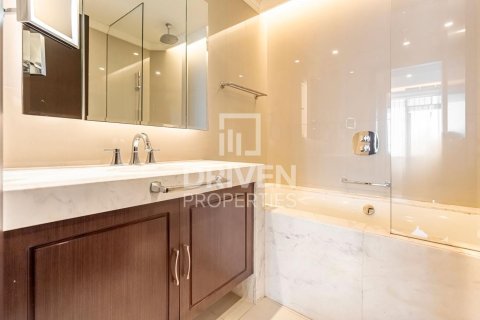 Apartman u Downtown Dubai (Downtown Burj Dubai), Dubai, UAE 3 spavaćih soba, 202.71 m2 Br. 768122 - fotografija 15