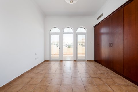 Villa The Villa, Dubaijā, AAE 5 istabas, 659.61 m2 Nr. 751149 - attēls 20
