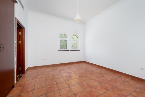 Villa The Villa, Dubaijā, AAE 5 istabas, 659.61 m2 Nr. 751149 - attēls 9