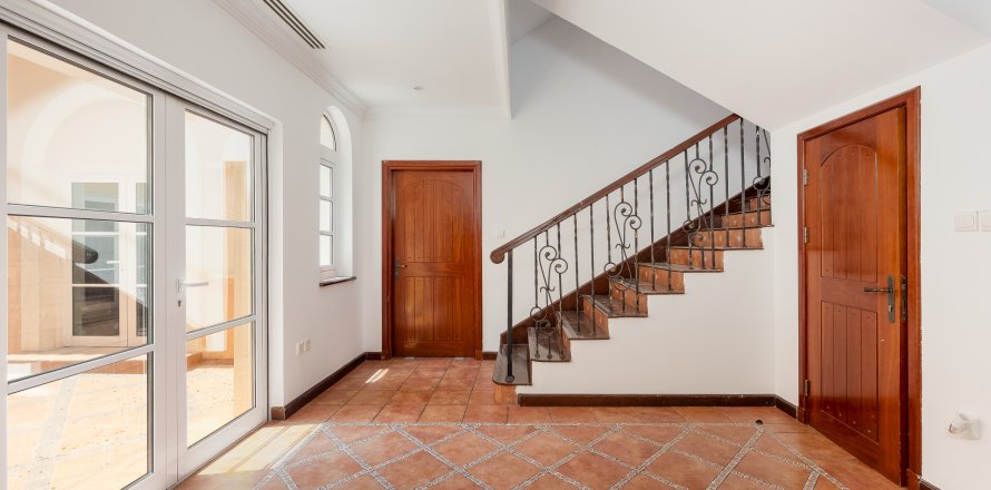 Villa The Villa, Dubaijā, AAE 5 istabas, 659.61 m2 Nr. 751149