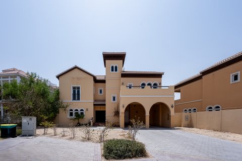 Villa The Villa, Dubaijā, AAE 5 istabas, 659.61 m2 Nr. 751149 - attēls 11