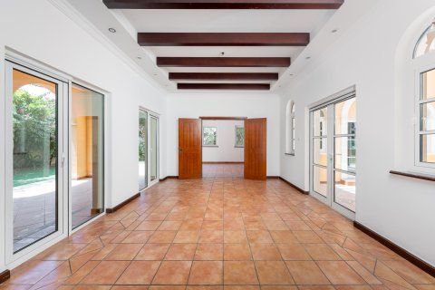 Villa The Villa, Dubaijā, AAE 5 istabas, 659.61 m2 Nr. 751149 - attēls 3