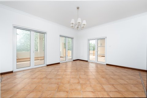 Villa The Villa, Dubaijā, AAE 5 istabas, 659.61 m2 Nr. 751149 - attēls 17