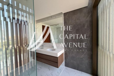 Villa te koop in Abu Dhabi, VAE 4 slaapkamers, 742 vr.m., nr 681354 - foto 12