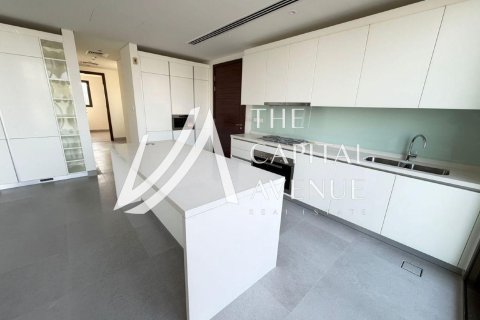 Villa te koop in Abu Dhabi, VAE 4 slaapkamers, 742 vr.m., nr 681354 - foto 5