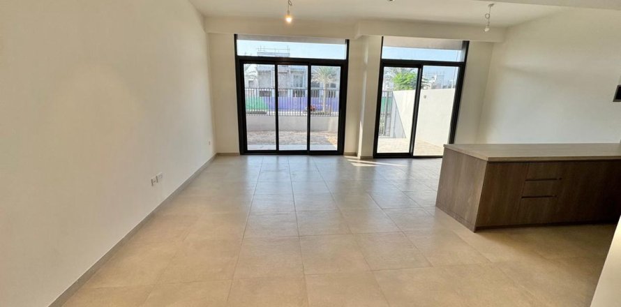 Townhouse sa Dubai, UAE 3 silid-tulugan, 206 sq.m. № 697057