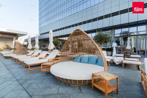 Apartment in Palm Jumeirah, Dubai, UAE 46.5 sq.m. № 697058 - photo 10