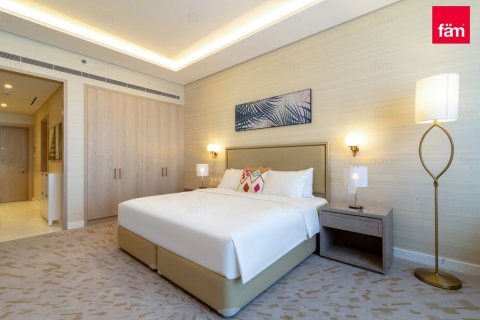 Apartment in Palm Jumeirah, Dubai, UAE 46.5 sq.m. № 697058 - photo 2