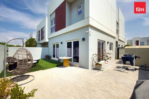 טאונהאוס להשכרה ב Dubai, איחוד האמירויות  4 חדרי שינה, 230.4 מ"ר, מספר 697061 - תמונה 25