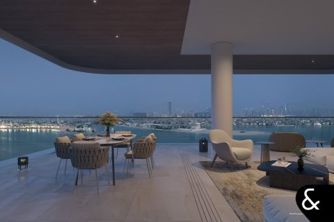 Apartment in Palm Jumeirah, Dubai, UAE 4 bedrooms, 607 sq.m. № 688614 - photo 4