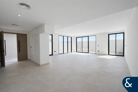 Villetta a schiera in vendita a Dubai Land, Dubai, EAU 3 camere da letto, 284 mq. № 688615 - foto 2